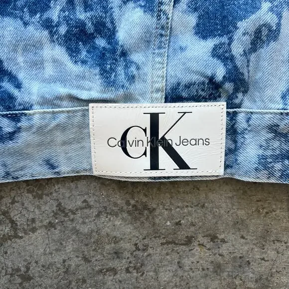 Calvin Klein Jeans Boxy Oversized Denim Jacket Cloudy AOP - Picture 12 of 12